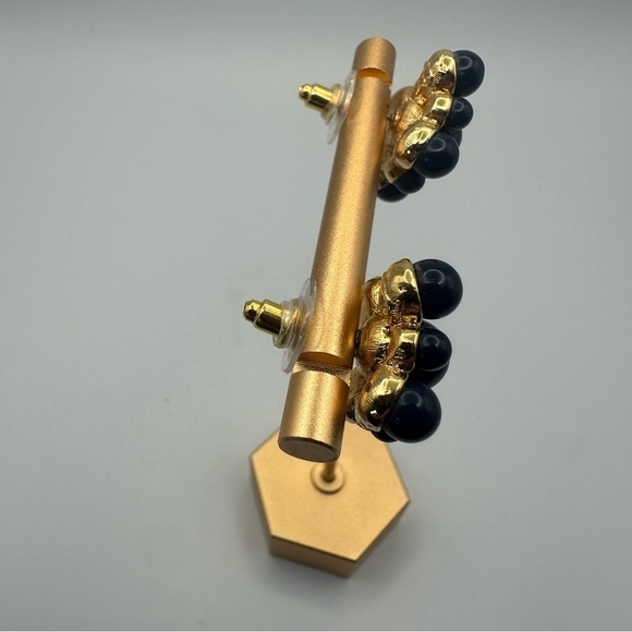 Vintage Monet Navy Blue & Gold Cluster Earrings – Glossy Bead Design - Picture 10 of 15